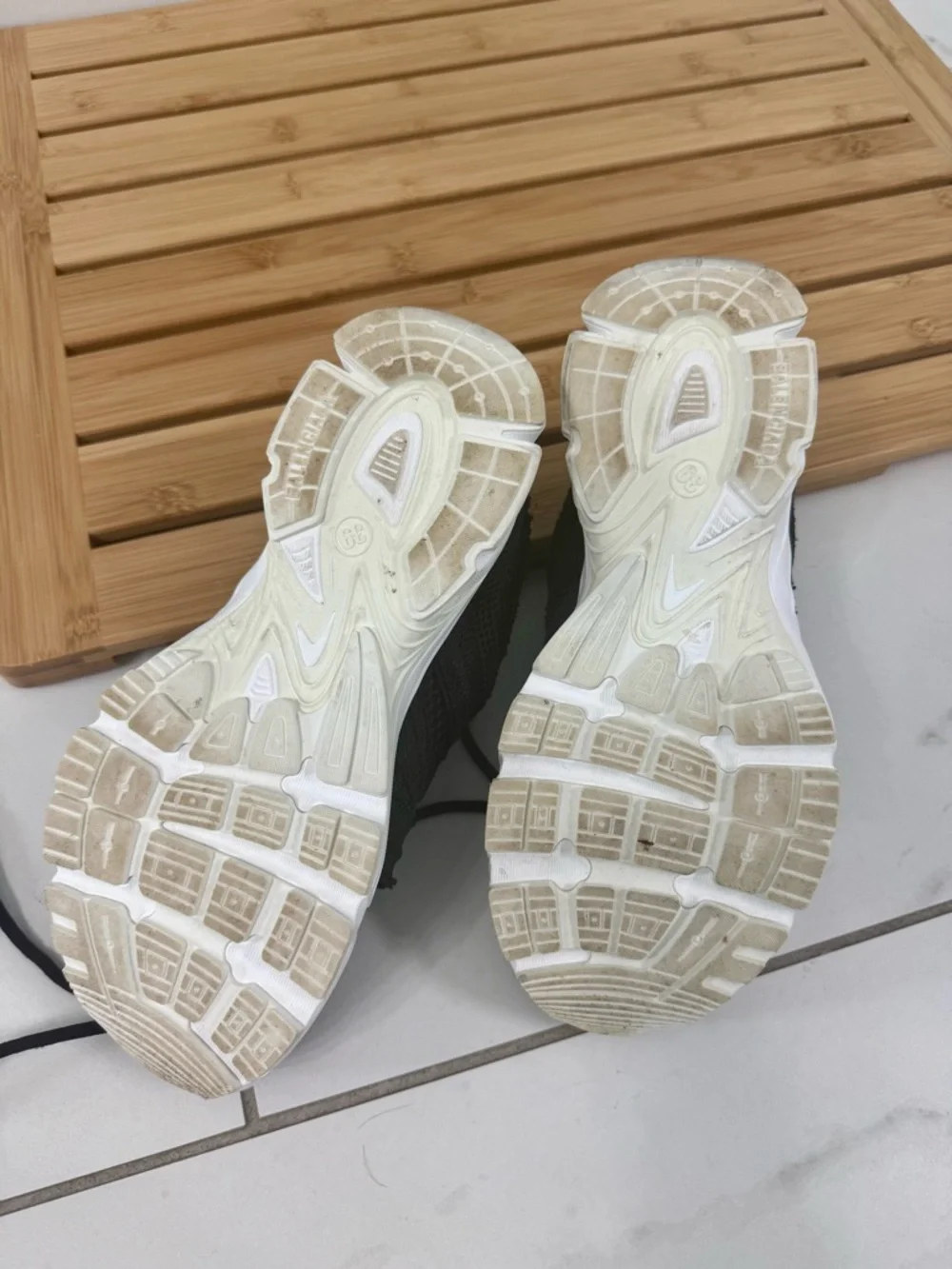 Balenciaga Black Mesh Sneakers with White Sole and Logo Heel - Picture 5 of 5